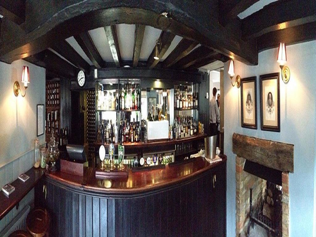 The Black Horse Fulmer מראה חיצוני תמונה